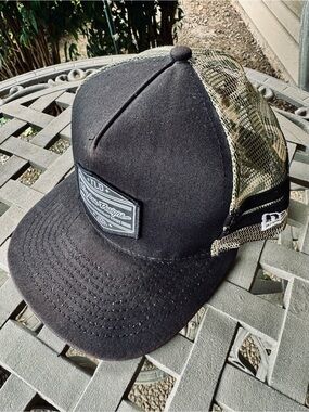 Troy Lee Designs Black and Camo Mesh Trucker Hat~ looks great in person !!!!